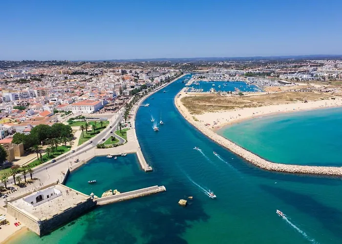 Near The Beaches #1922 Apartamento