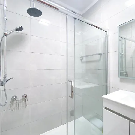 Near The Beaches #1922 아파트