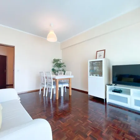 Near The Beaches #1922 *